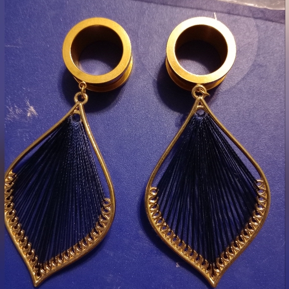 GORGEOUS GOLD BLUE THREAD SCREW BACK TUNNEL DANGLERS - Picture 2 of 5